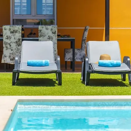 Luxury With Sea View, Heated Pool