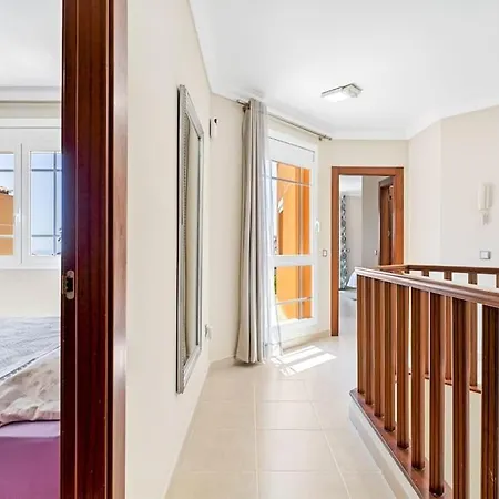 Luxury With Sea View, Heated Pool Villa Arona (Tenerife)