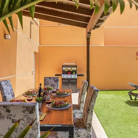 Luxury With Sea View, Heated Pool Βίλα