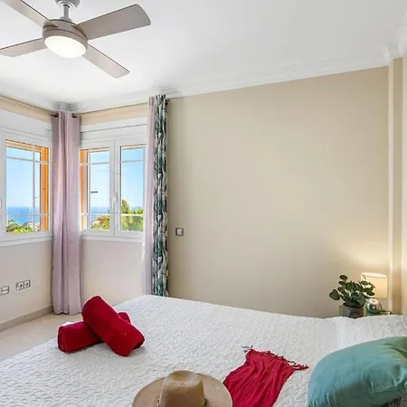 Luxury With Sea View, Heated Pool Villa Arona (Tenerife)