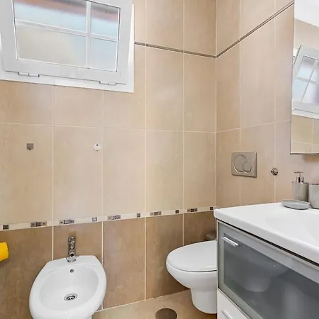 Βίλα Luxury With Sea View, Heated Pool *