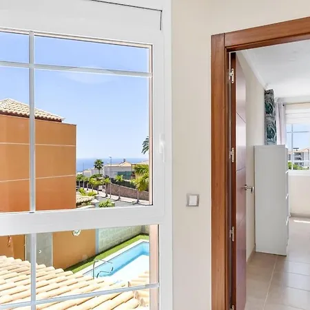 Luxury With Sea View, Heated Pool *