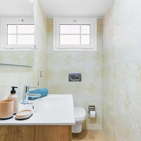 Luxury With Sea View, Heated Pool Βίλα