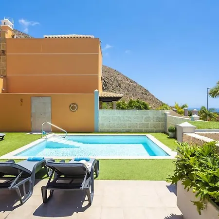 Luxury With Sea View, Heated Pool *