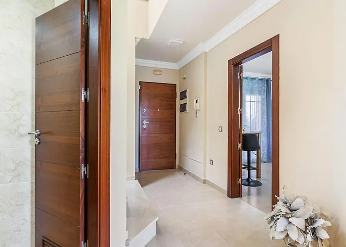 Luxury With Sea View, Heated Pool *