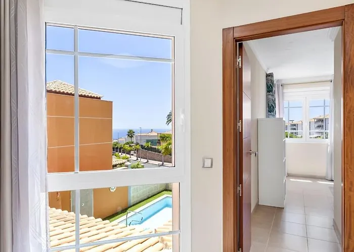 Luxury With Sea View, Heated Pool *