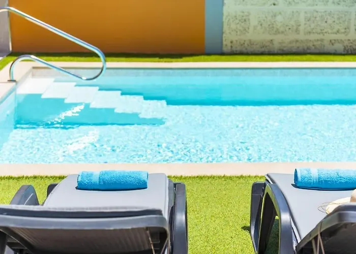 Luxury With Sea View, Heated Pool Вилла *