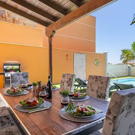 فيلة Luxury With Sea View, Heated Pool