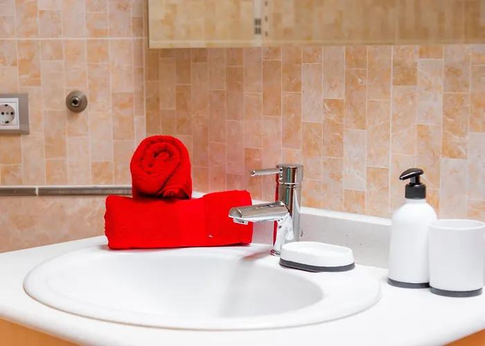 Luxury With Sea View, Heated Pool *